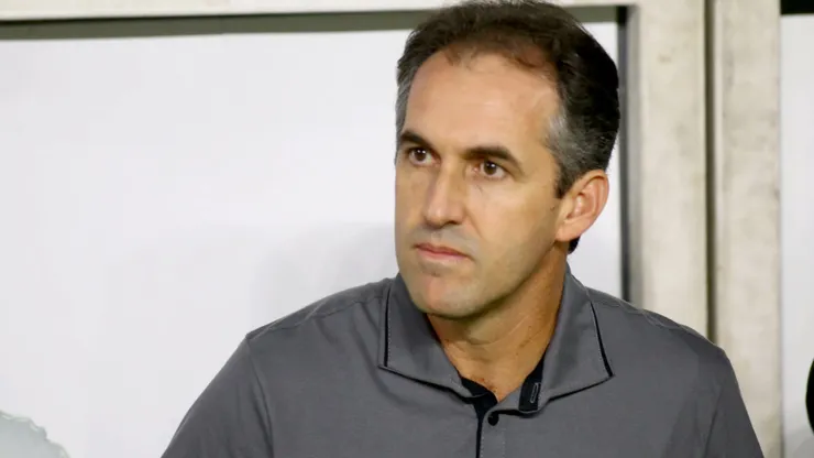 Treinador deu a sua opinião - Foto: Mauricio De Souza/AGIF.