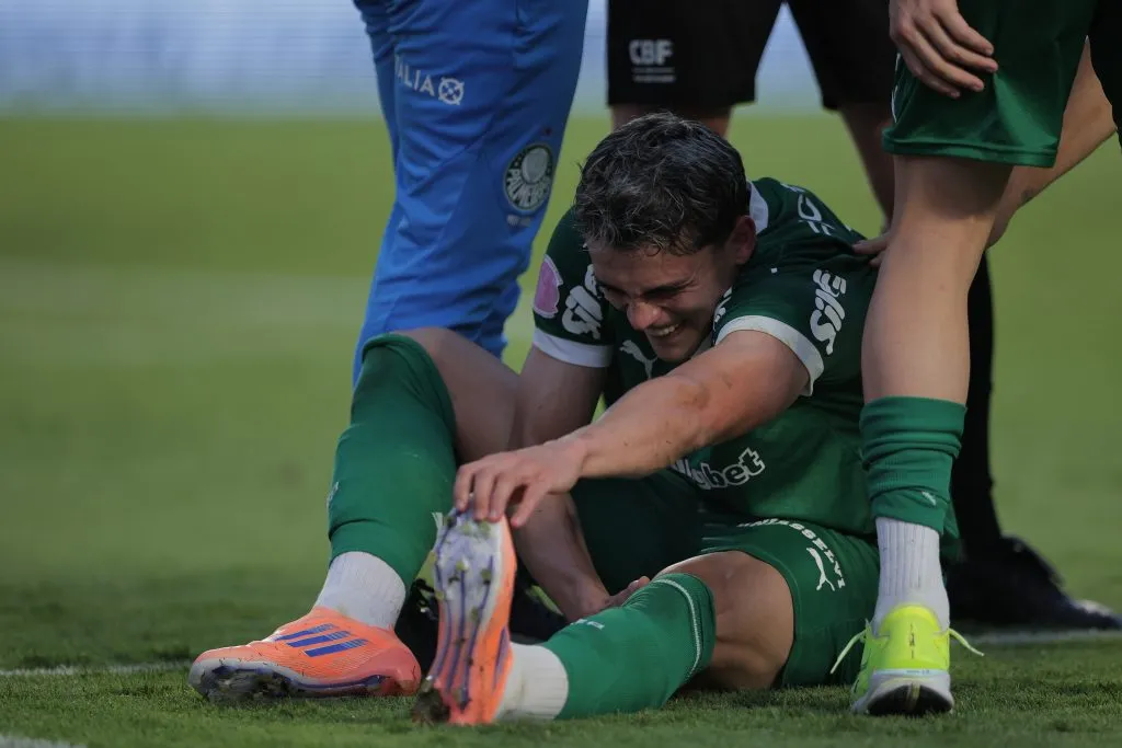 Com lesão muscular, Ramón Sosa desfalca Palmeiras contra o Juventude – Foto: Ettore Chiereguini/AGIF