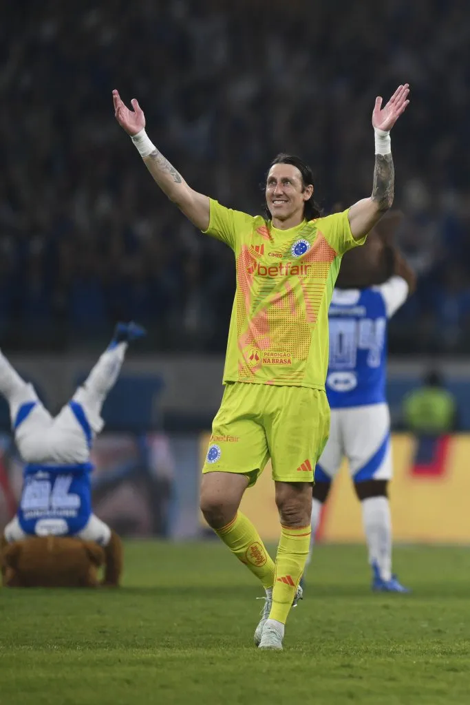 Cassio do Cruzeiro comemora vitória de sua equipe após Cruzeiro x São Paulo – (Photo by Pedro Vilela/Getty Images)
