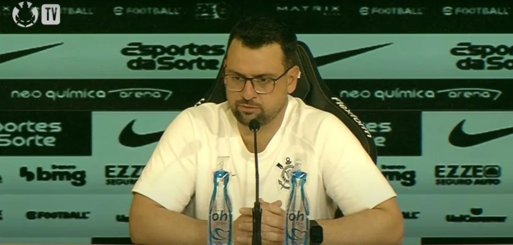 Lucas Silvestre, auxiliar técnico do Corinthians – Foto: Reprodução/Youtube