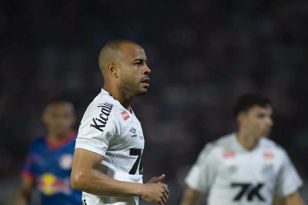 Mayke na partida contra o RB Bragantino. Foto: Anderson Romão/AGIF