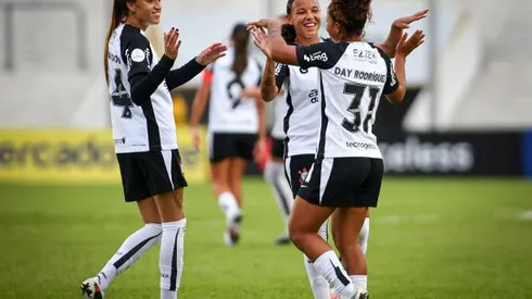 Brabas comemoram goleada na Libertadores. Foto: Rodrigo Gazzanel/Ag. Corinthians