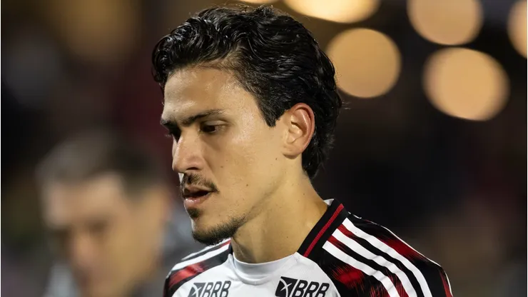 Pedro durante partida entre Red Bull Bragantino e Flamengo, no Estádio Cícero de Souza Marques, pelo Brasileirão.