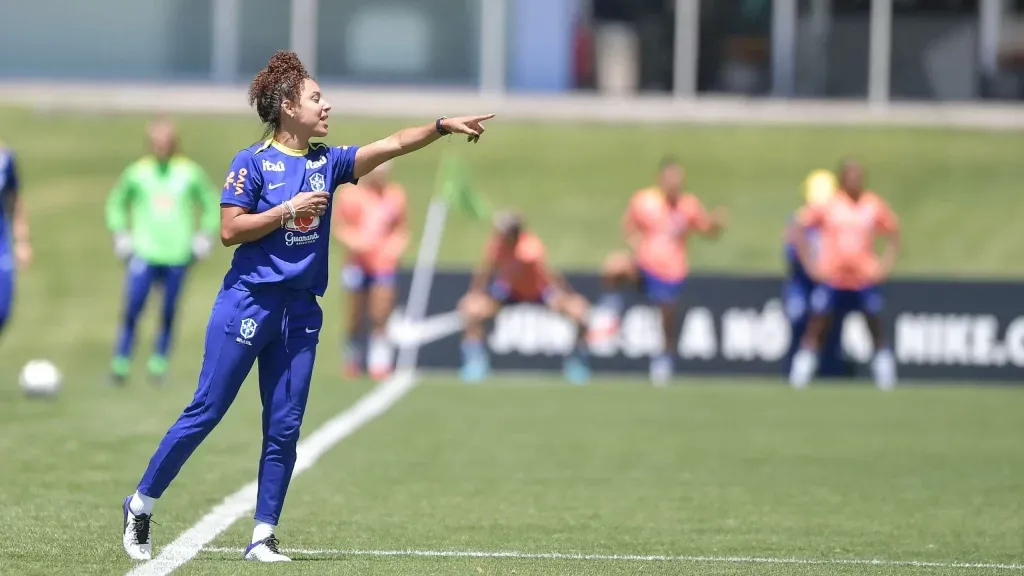 Treinadora Rilany Silva da Seleção Brasileira Feminina Sub-17