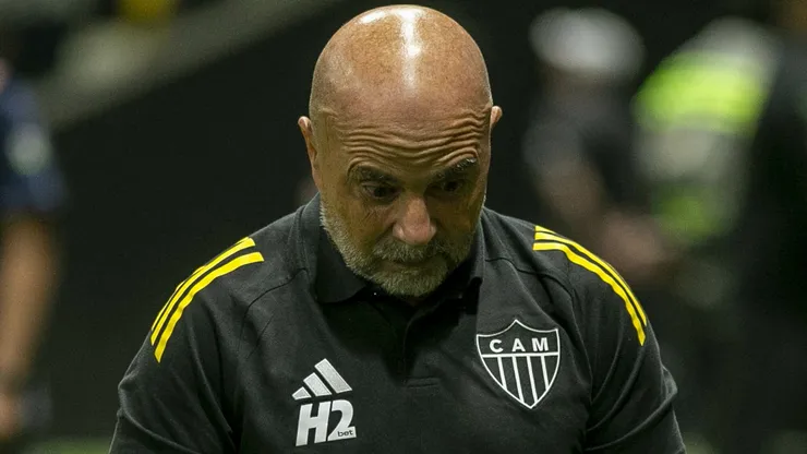 Sampaoli tem come;o preocupante no Galo
