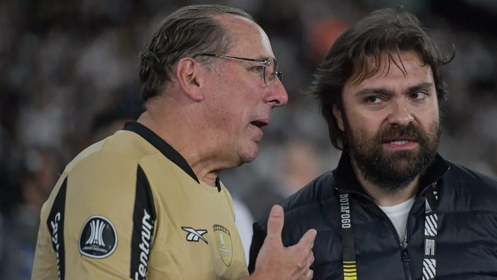 Os mandatários vivem um momento conturbado nos bastidores do Botafogo – Foto: Thiago Ribeiro/AGIF