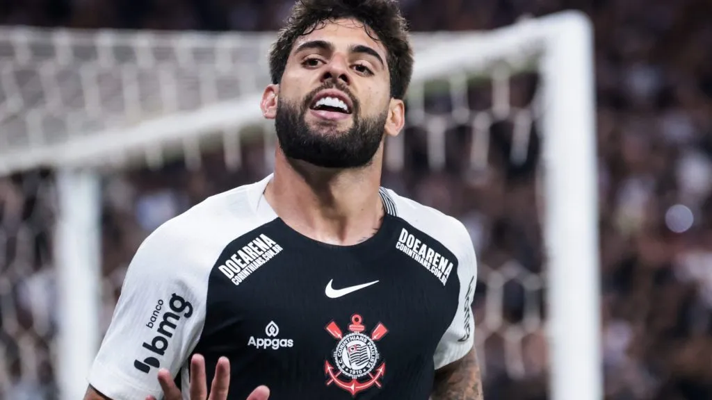 Yuri Alberto comemorando gol. Foto: Marcello Zambrana/AGIF