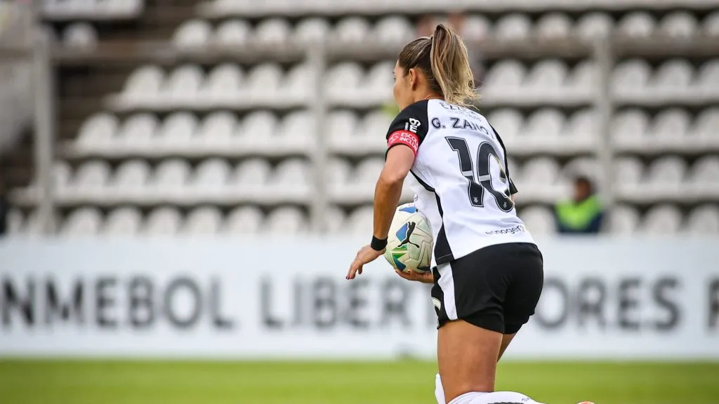 Gabi Zanotti pelo Corinthians na Libertadores Feminina