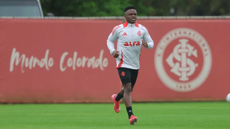 Carbonero, em treino no CT Parque Gigante (Ricardo Duarte/Internacional)