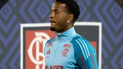 CLEITON jogador do Flamengo durante partida contra o Bragantino no estadio Cicero De Souza Marques pelo campeonato Brasileiro A 2025. Foto: Joisel Amaral/AGIF