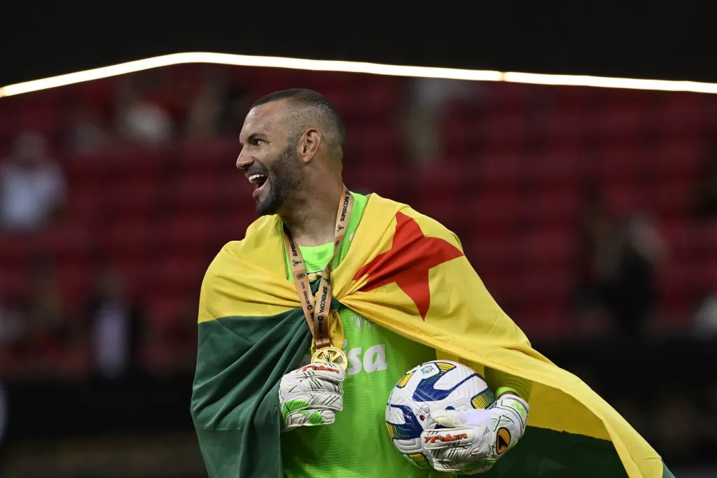 Weverton interessa ao Colorado - Foto: Mateus Bonomi/AGIF.