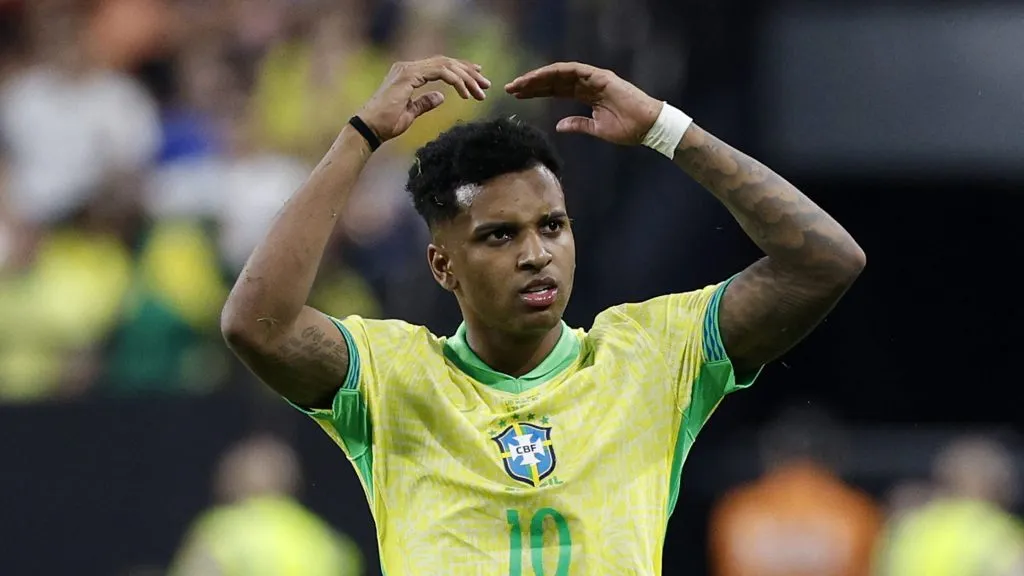 Rodrygo em campo pela Seleção Brasileira. (Photo by Kevork Djansezian/Getty Images)