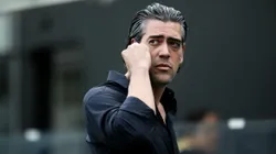 Diretor monitora o mercado - Foto: Reinaldo Campos/AGIF.