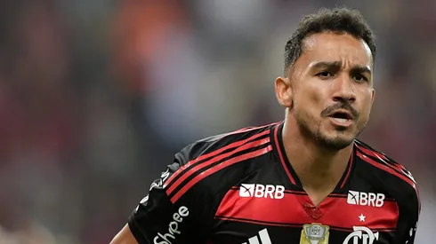 Danilo também foi punido administrativamente pelo Flamengo por expulsão