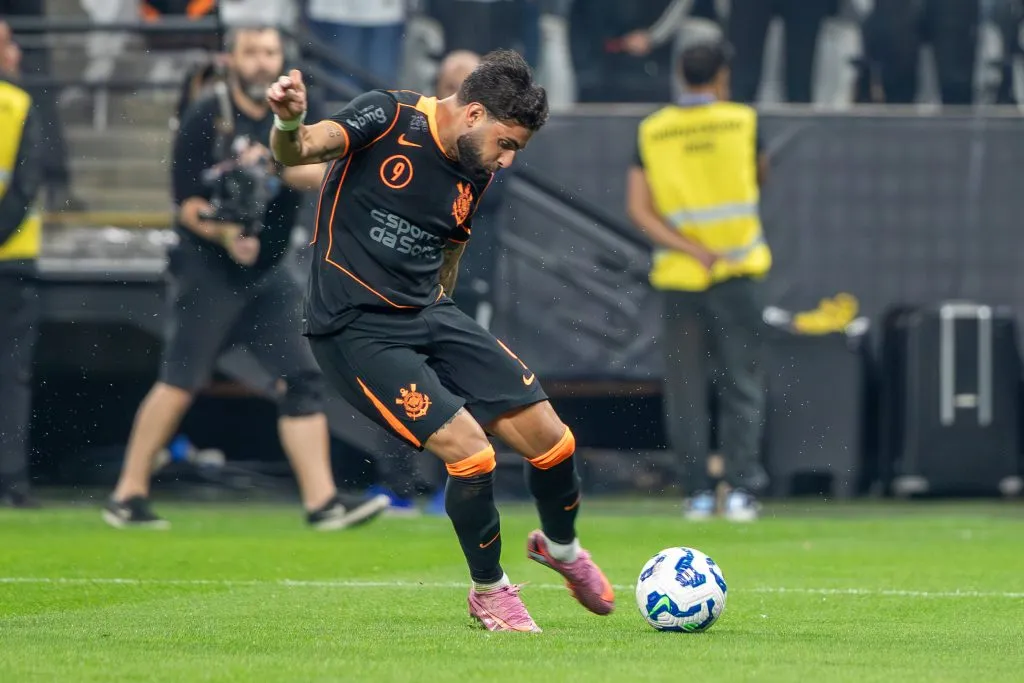 Yuri Alberto jogador do Corinthians fazendo seu gol durante partida contra o Flamengo – Foto: Joisel Amaral/AGIF