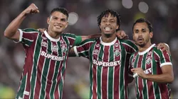 Keno jogador do Fluminense comemora seu gol com Thiago Silva e Keno jogadores da sua equipe - Foto: Thiago Ribeiro/AGIF