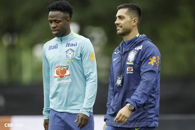 Vinícius Júnior estará em ação em amistosos na Ásia pela Seleção Brasileira – Foto: Rafael Ribeiro/CBF