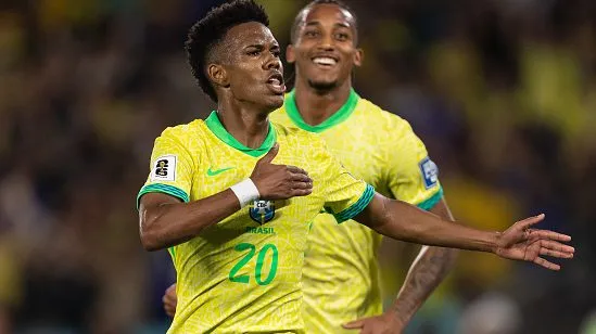 Estêvão comemorando gol. Foto: Ruano Carneiro/Getty Images