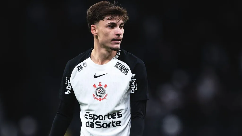 Breno Bidon ultrapassa Talles Magno e se torna o jogador mais acionado - Foto Ettore ChiereguiniAGIF