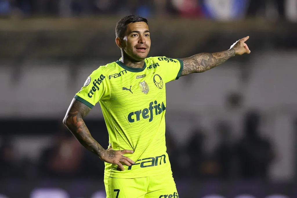 Dudu contou com assistência de Veron para dar a classificação para o Palmeiras. Pedro H. Tesch/Getty Images)