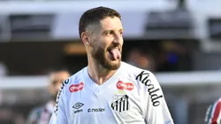 Zé Rafael durante partida do Peixe na Série A