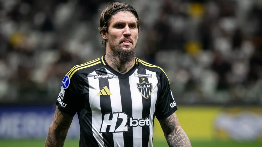 Lyanco em ação pelo Atlético-MG durante a partida contra o Cienciano, pela Sul-Americana. Foto: Fernando Moreno/AGIF