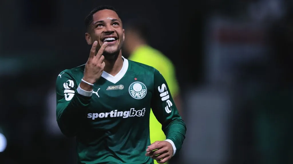 Vitor Roque vive grande momento - Foto: Ettore Chiereguini/AGIF.