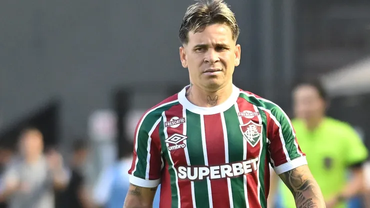 SOTELDO jogador do Fluminense durante partida contra o Santos no estadio Vila Belmiro pelo campeonato Brasileiro A 2025. Foto: Jota Erre/AGIF