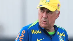 Treinador segue fazendo testes - Foto: Ettore Chiereguini/AGIF.