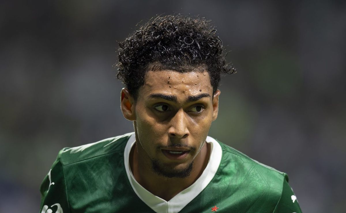 Palmeiras pede € 15 milhões por Luighi e Atlético-MG descarta investimento no atacante