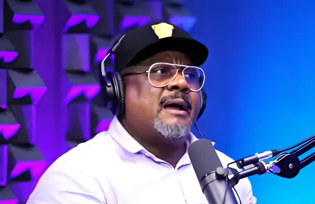 Foto: Reprodução/YouTube Super Mundo GV – Marcão cuida da carreira do meio-campista multicampeão pelo Flamengo.