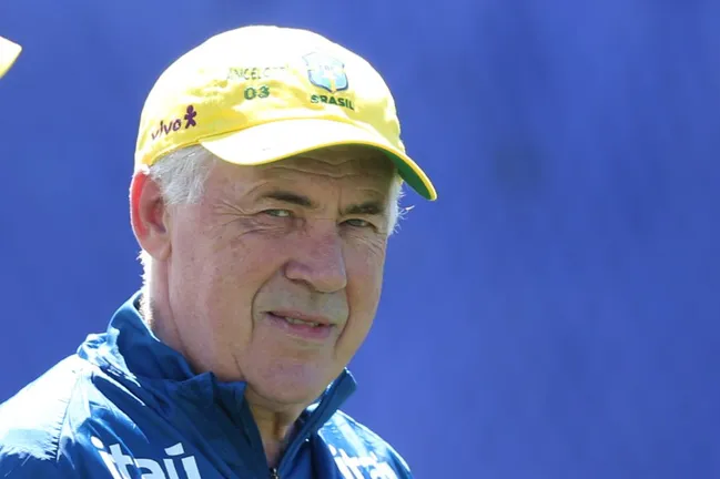 Carlo Ancelotti tecnico da Selecao Brasileira durante treino na Granja Comary. Foto: Marlon Costa/AGIF