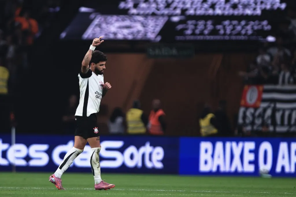 Yuri Alberto comemora seu gol contra o Mirassol. Foto: Ettore Chiereguini/AGIF