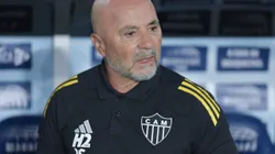 RJ - RIO DE JANEIRO - 04/10/2025 - BRASILEIRO A 2025, FLUMINENSE X ATLETICO-MG - Jorge Sampaoli tecnico do Atletico-MG durante partida contra o Fluminense no estadio Maracana pelo campeonato Brasileiro A 2025. Foto: Thiago Ribeiro/AGIF