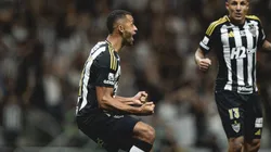 Vitor Hugo, zagueiro do Atlético Mineiro em partida pelo campeonato brasileiro