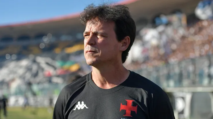 Diniz é o técnico do Vasco. Foto: Thiago Ribeiro/AGIF