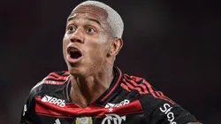 Wallace Yan, jogador do Flamengo, durante partida contra o Fluminense no estadio Maracana pelo campeonato Brasileiro A 2025. Foto: Thiago Ribeiro/AGIF