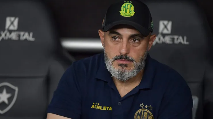 Rafael Guanaes, técnico do Mirassol, falou sobre o Fluminense e Thiago Silva. Foto: Thiago Ribeiro/AGIF