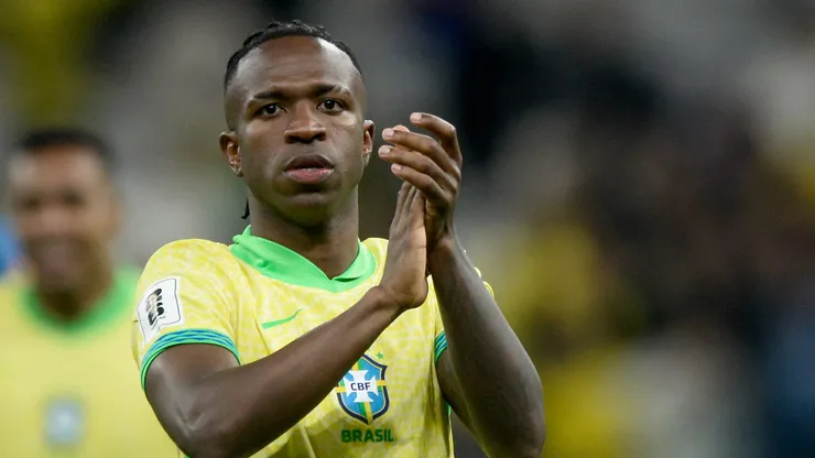 Vini Júnior se destaca em goleada da Seleção com gol e assistência