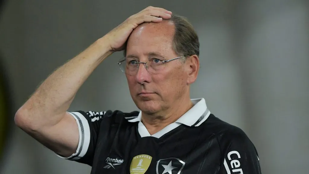 Situação financeira do clube gera preocupação e aguarda aporte de Textor – Foto: Thiago Ribeiro/AGIF