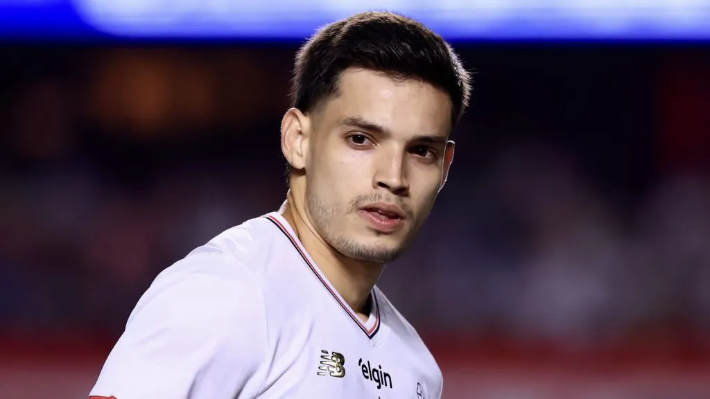 Bobadilla, jogador do São Paulo durante partida contra o Fortaleza no Morumbis pelo Brasileirão 2025. Foto: Marcello Zambrana/AGIF