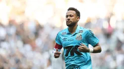 MG - BELO HORIZONTE - 14/09/2025 - BRASILEIRO A 2025, ATLETICO-MG X SANTOS - Neymar jogador do Santos durante partida contra o Atletico-MG no estadio Arena MRV pelo campeonato Brasileiro A 2025. Foto: Gilson Lobo/AGIF