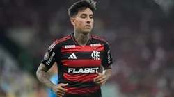 RJ - RIO DE JANEIRO - 09/04/2025 - COPA LIBERTADORES 2025, FLAMENGO X CORDOBA - Pulgar jogador do Flamengo durante partida contra o Cordoba no estadio Maracana pelo campeonato Copa Libertadores 2025. Foto: Thiago Ribeiro/AGIF