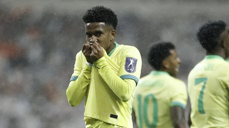 Estêvão balançou as redes duas vezes em goleada da Seleção Brasileira sobre a Coreia do Sul nesta sexta-feira. (Photo by Chung Sung-Jun/Getty Images)