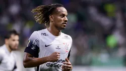 André Carrillo tem contrato no Corinthians até 2026 e interessa a Ramón Díaz para o SCI
