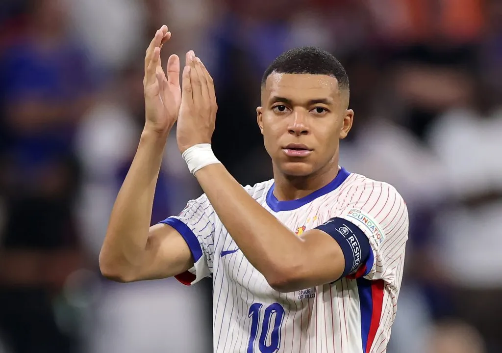 França, de Mbappé, está muito próximo de confirmar vaga para a Copa do Mundo do ano que vem – Foto: Alex Grimm/Getty Images