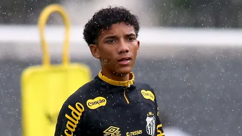 Robinho Jr, atacante do Santos