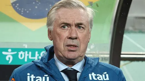 Ancelotti durante partida. Foto: Chung Sung-Jun/Getty Images