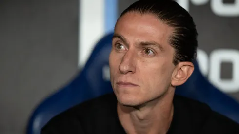 RJ - RIO DE JANEIRO - 18/09/2025 - COPA LIBERTADORES 2025, FLAMENGO X ESTUDIANTES - Filipe Luis tecnico do Flamengo durante partida contra o Estudiantes no estadio Maracana pelo campeonato Copa Libertadores 2025. Foto: Jorge Rodrigues/AGIF