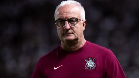 Dorival Junior tecnico do Corinthians durante partida contra o Sport no estadio Ilha do Retiro pelo campeonato Brasileiro A 2025. Foto: Rafael Vieira/AGIF